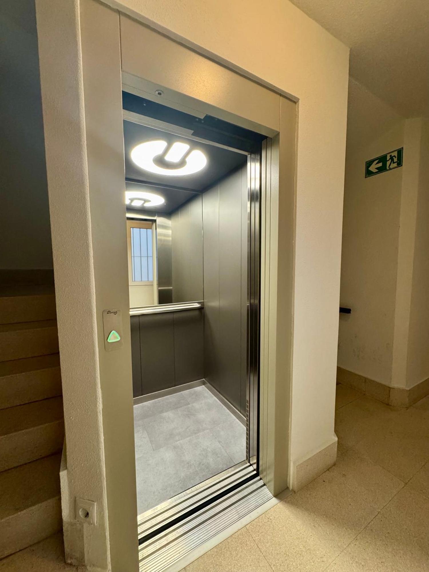 Apartamento Berria Pamplona Exterior photo